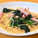 BistroCafe 712 - ベーコンとほうれん草のオイルパスタ