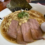 ラーメンおいげん 本店 - 6月限定。麺や兼虎コラボラーメン。特上醤油1000円。和牛チャーシューがのってます。