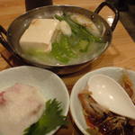飲食笑商何屋ねこ膳 - 2009.3 湯豆腐・マグロ山かけ