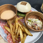 CE LA VI RESTAURANT & SKY BAR - 