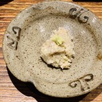 日本橋 蕎ノ字 - ■ 蕎麦がき
      ☆口直し。そばの粗挽きは風味豊かな味。
      生わさびと濃いめの蕎麦つゆで頂く。