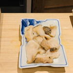 日本橋 蕎ノ字 - ■北海道函館産のつぶ貝。つぶ貝にはタウリンが多く含まれているので、血圧やコレステロールを抑える作用がある。