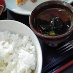 らいふ - ごはん　夏野菜とワカメの和え物