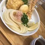 讃岐うどん　志成 - 