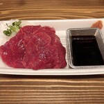 馬刺し　ロース