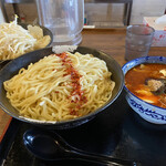 Menya Shagara - 辛つけ麺5辛(¥850)+特盛(¥20)+もやしマシマシ(¥20)