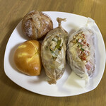 ハルハル - 可愛いクリームパン、お味の方は残念でした(T_T)