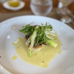 ブラッセリー ラシュレ - イサキソテーサラダ仕立て白ワインとバターソース