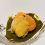 鮨 由う - 肝ペーストのシャリ和え
      北海道産バフンウニとムラサキウニで