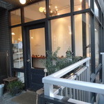 とってもかわいいお店なんです