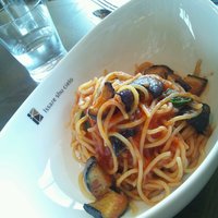 イザーレ シュウ チエロ - ナスのトマトパスタ