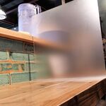 ラーメン フリーバーズ - ラーメン フリーバーズ（店内、感染症対策の仕切り）