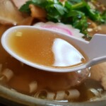 東宝食堂 - チャーシューメンのスープ