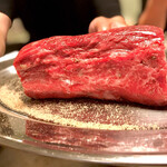 オカダ食品株式会社 - ローストビーフ用極上赤身肉  700g