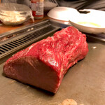 オカダ食品株式会社 - ローストビーフ用極上赤身肉  700g