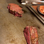 オカダ食品株式会社 - 和牛極上ヒレステーキ 食べ頃