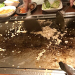 オカダ食品株式会社 - 刻みニンニク炒めるよー