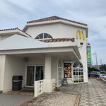 Mcdonalds - 2020/06 国道１３４号を江ノ島から鵠沼海岸へ向かって左側、湘南海岸公園の向かいにある  マクドナルド 江の島店 