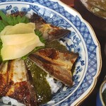 亀寿司食堂 - ハタハタ丼