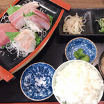 海丸 - お刺身定食