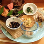 ふぐ料理無風 - 盛り付けがきれい