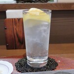 桶家乃隠居 - 京橋産のレモンの酎ハイ