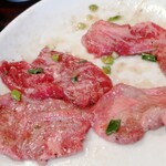 三千里 - 塩カルビ、タン