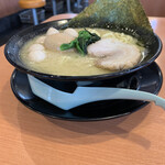 Yokohama Iekei Ramen Komeyoshiya - 