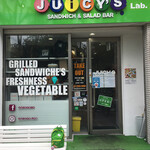 Juicy'S Laboratory - 