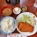 Miyoshi - チキンカツ定食　770円　大盛り＋110円