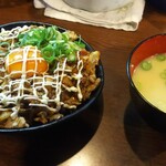 長浜わっしょい - 炙りチャーシュー丼  ラーメンスープついてます。