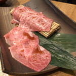 Wagyuu Yakiniku Ushiwaka Maru - 