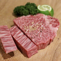 焼肉&手打ち冷麺 二郎 KANAYAMA - シャトーブリアン（熊本県産A5和牛・BMS10）