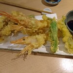 Minato Machi No Monkichi - 魚屋の天麩羅盛合せ(980円)