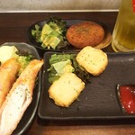 すいば -  名物大きなカニかま一本揚げ  カレーコロッケ   ナゲット