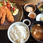 友福丸 - 大海老フライ定食
