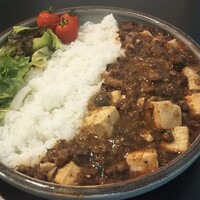 焼肉 矢澤 東京 - カレーみたく盛り付けしてみました
