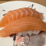 廻鮮寿司 塩釜港 - 「生サーモン」も必ず頼むパターンです(*^◯^*)