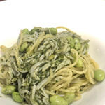 ラガッツァ - こぼれ落ちるシラス