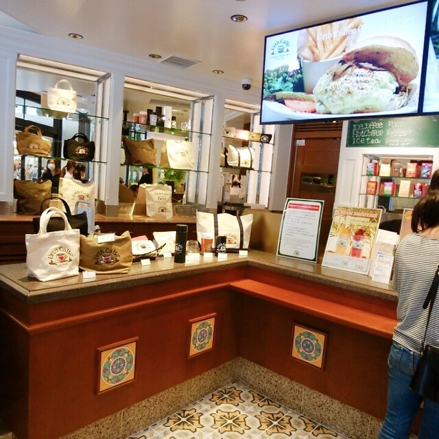 寛ぎカフェでふわふわパンケーキ なんばパークスのアースカフェさん By めろんちーず アースカフェ なんばパークス店 Urth Caffe 難波 南海 カフェ 食べログ