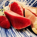 鳥田中 - （レバー、ハツ、砂肝、脾臓）