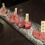 Matsuzakagyuu Toriatsukaiten Yakiniku Shirahige - 厚切りタン塩、山形豚、和牛ほほ肉、桜姫鶏