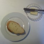 オー・ボール・ド・ロー - 小金井フランス食堂"Au Bord de L'Eou"パンの店ベルジェ製バゲット