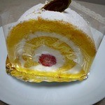 エストローヤル - 苺のロールケーキ