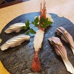 亀喜寿司 - 別注文の小肌、鯖、ぶどう海老