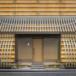 家紋のような【松】が目印！北新地の隠れた名店を見つけて下さい