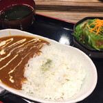 焼肉屋 かねちゃん 至粋亭 - 焼肉屋の牛肉カレー