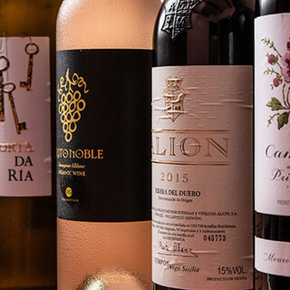 サングリアやスペシャルワインなど、ドリンクメニューも充実