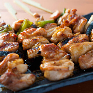 A must-try when you come to Toridan! One skewer of extremely fresh young chicken yakitori starts at 50 yen!