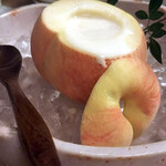 和旬菜と地酒　よし都みやこの　離れ - 桃のスープ